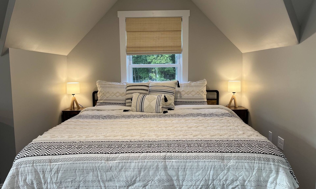 Mifflinburg Apartment | Sand Mountain Studio