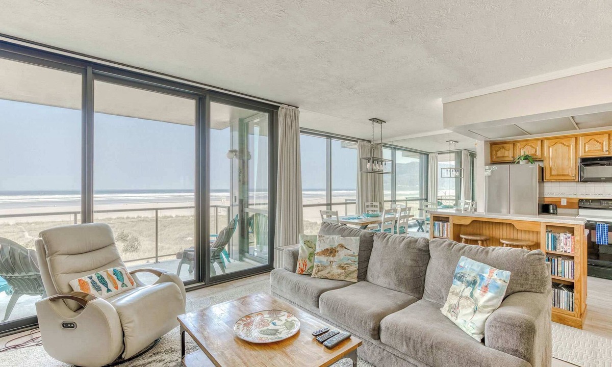 Seaside Condo | Sand & Sea (302) Wave Watcher - Beachfront Balcony