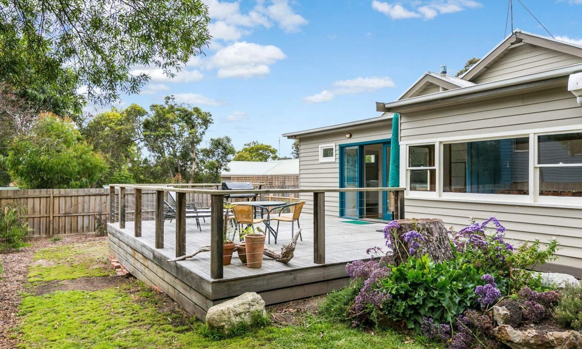 Anglesea House | Sand, Surf & Sunshine