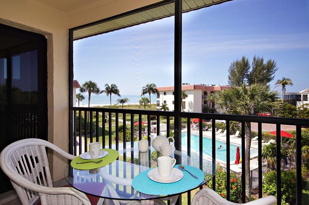 Sanibel Apartment | Sandalfoot Condo 4C3