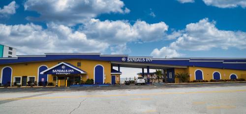 Rogers Seabreeze Hotel | Sandals Inn