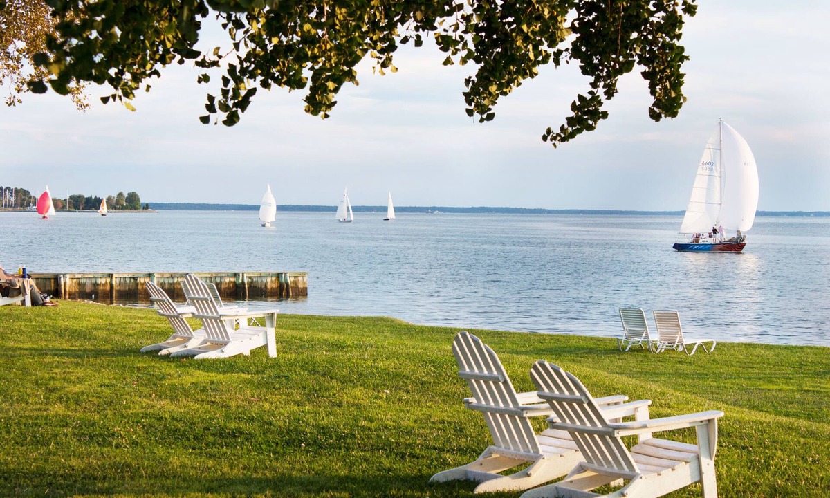 Oxford Hotel | Sandaway Suites & Beach