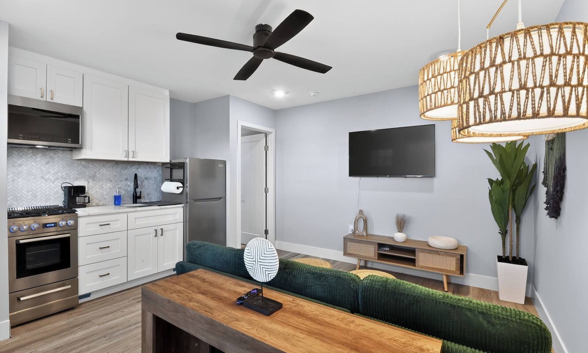 Margate City Condo | Sandbox and Sunshine. Adorable 1 Bd 1 Bath Condo in Margate