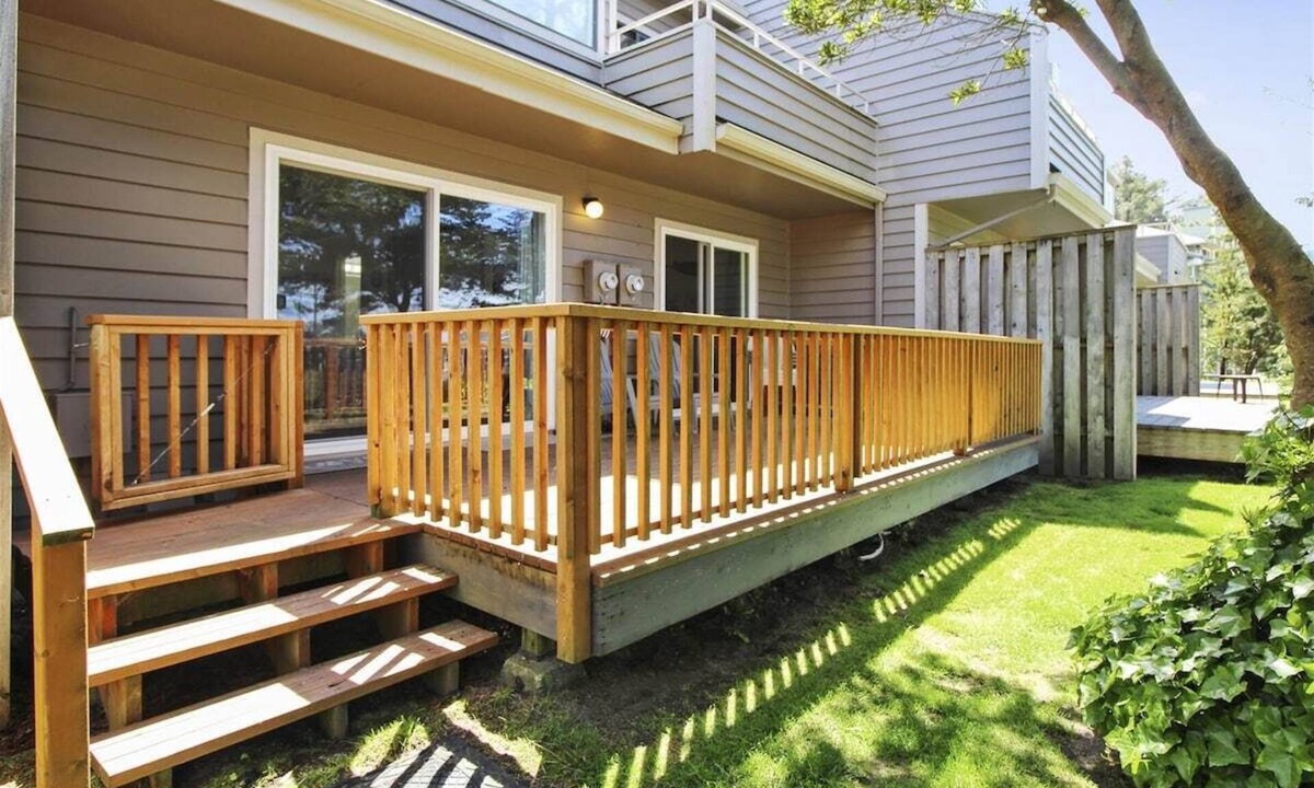Tolovana Park Condo | Sandcastle B-3 w/Saltwater Pool !