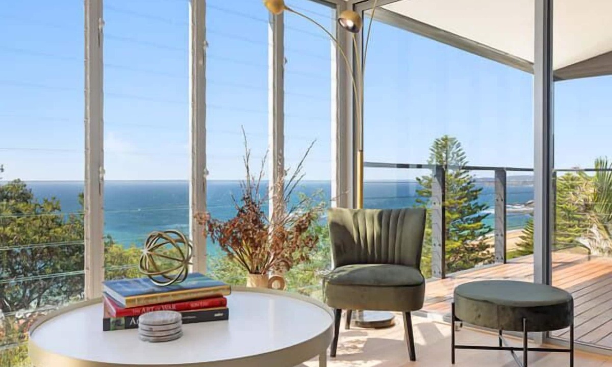 Forresters Beach House | Sandcastle by Coast Hosting