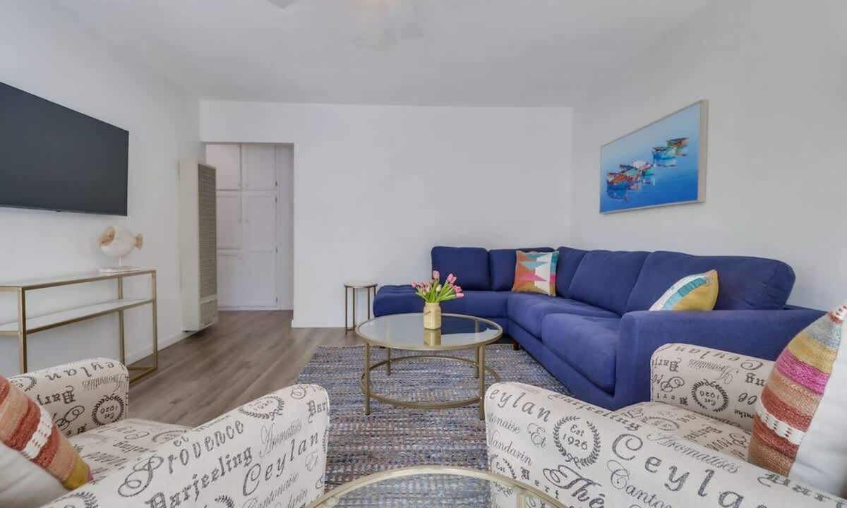 Beach Barber Tract Cottage | Sandcastle Short walk to beach