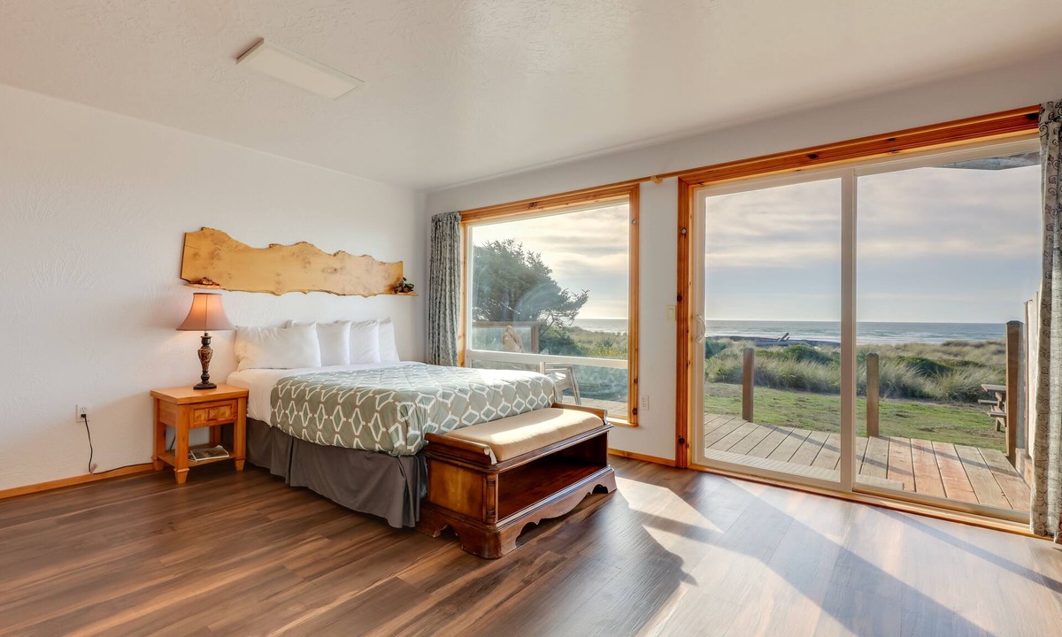Waldport Apartment | Sanderling Sea Cottages, Unit 14