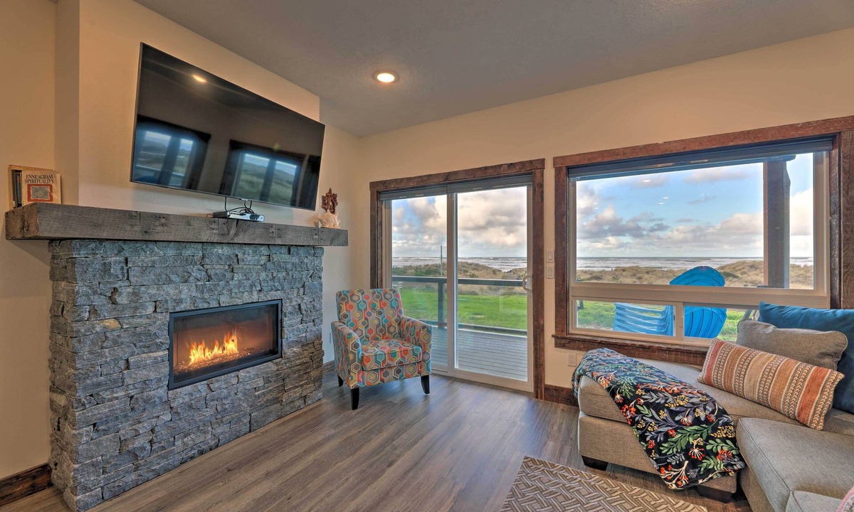 Waldport Cottage | Sanderling Sea Cottages, Unit 6 w/Beach Access!