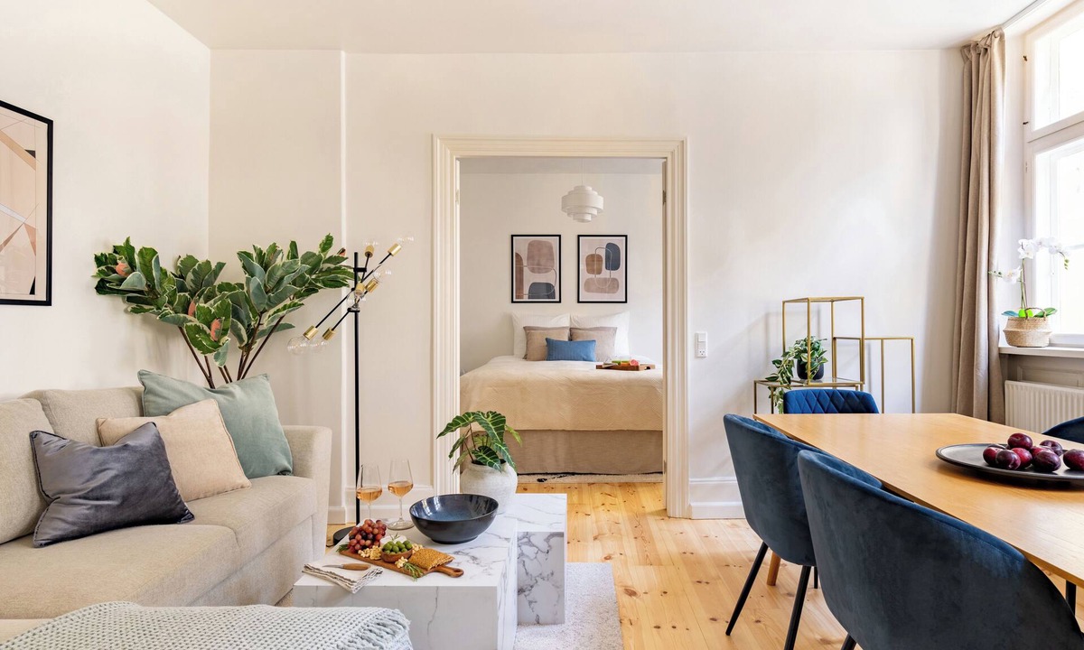 Copenhagen City Centre Apartment | Sanders Tivoli 2 - Spacious 3 Bedroom near Tivoli