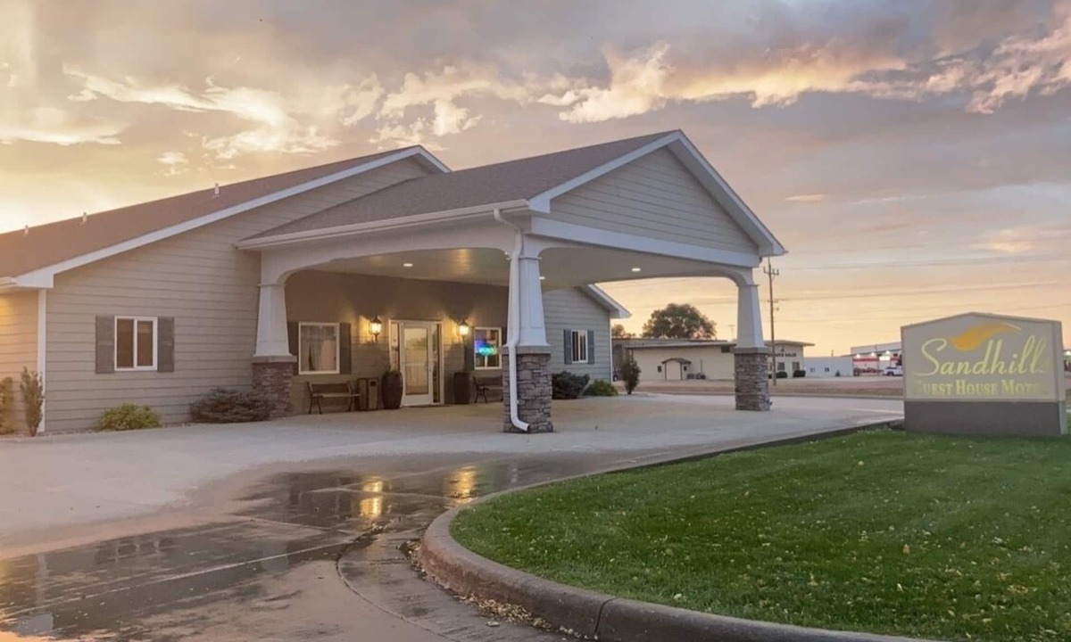 Atkinson Hotel | Sandhills Guest House Motel
