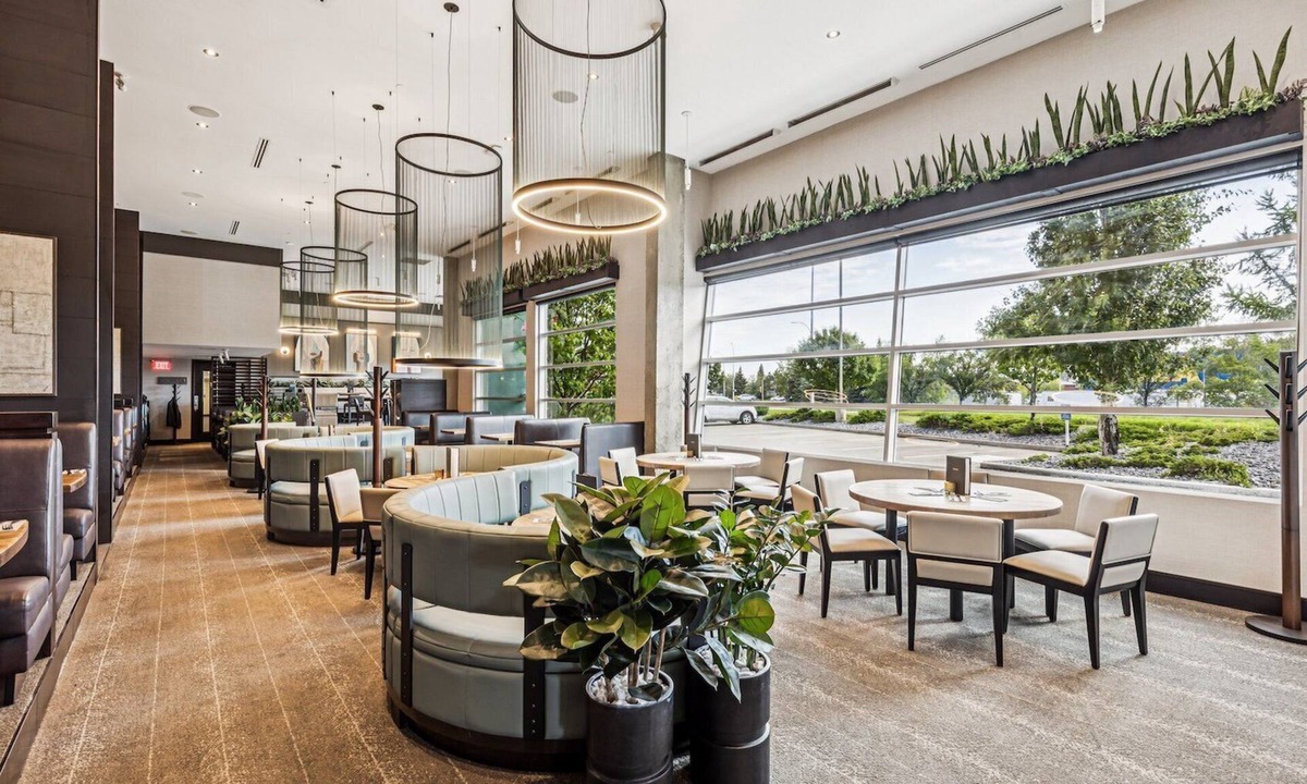 Southeast Calgary Hotel | Sandman Hotel & Suites Calgary South