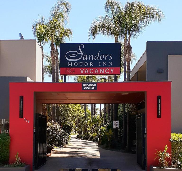Mildura Hotel | Sandors Motor Inn