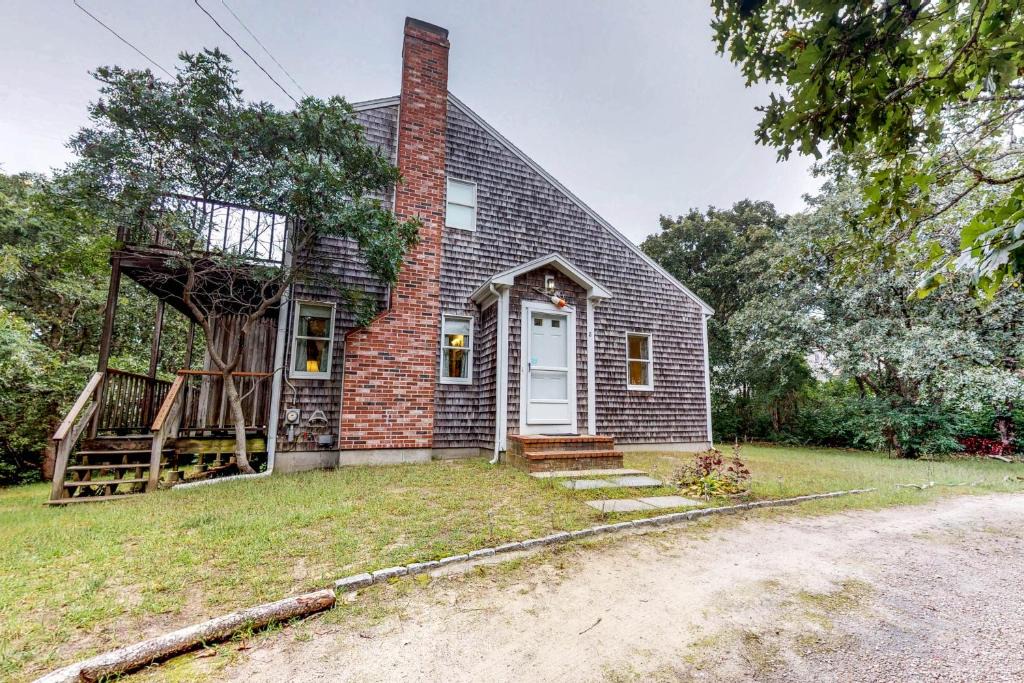 Dennis House | Sandpiper's Saltbox