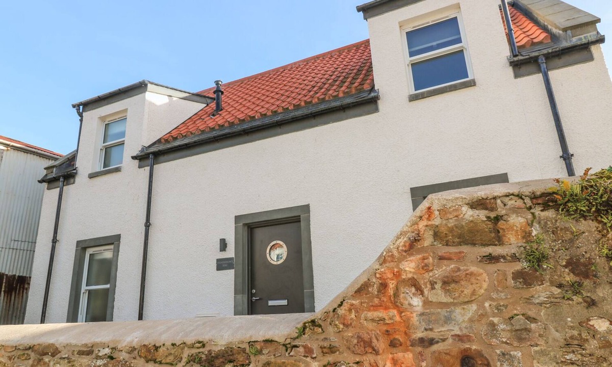 Crail Cottage | SANDPIPERS, family friendly, country holiday cottage in Crail