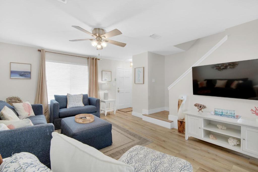 Miramar Beach House | Sandprints A4