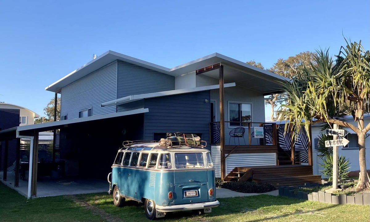 Hat Head House | Sandy Bottoms - Beach & Creek Escape