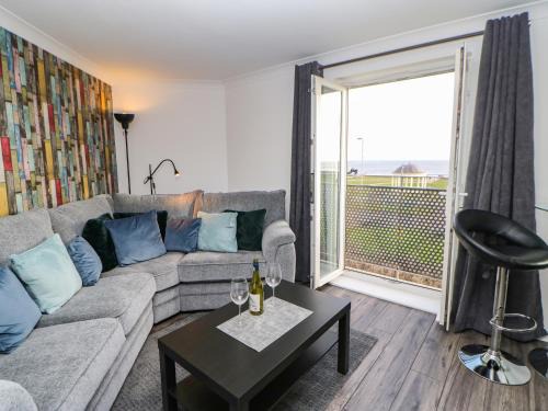 Blyth Apartment | Sandy Corner