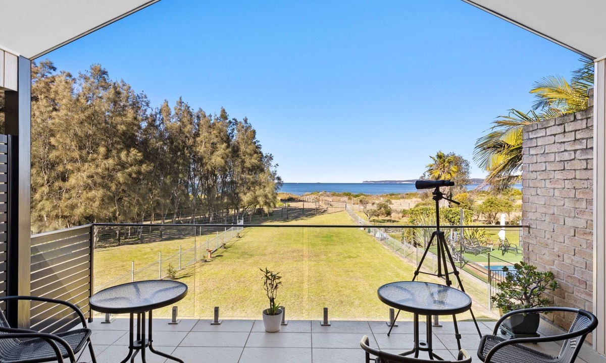 Long Beach House | Sandy Place Beach House