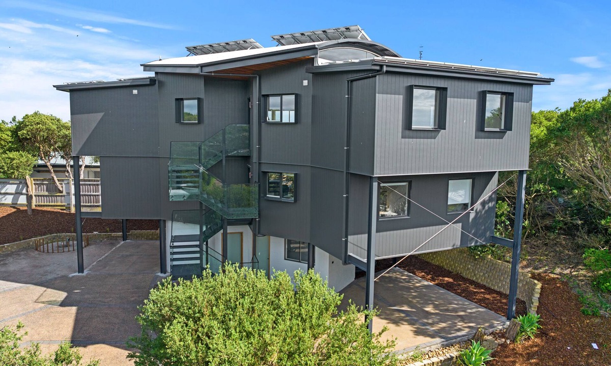 Sandy Point Apartment | Sandy Point Beach Escape