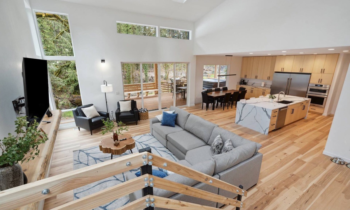 Brightwood House | Sandy River Group Getaway 2