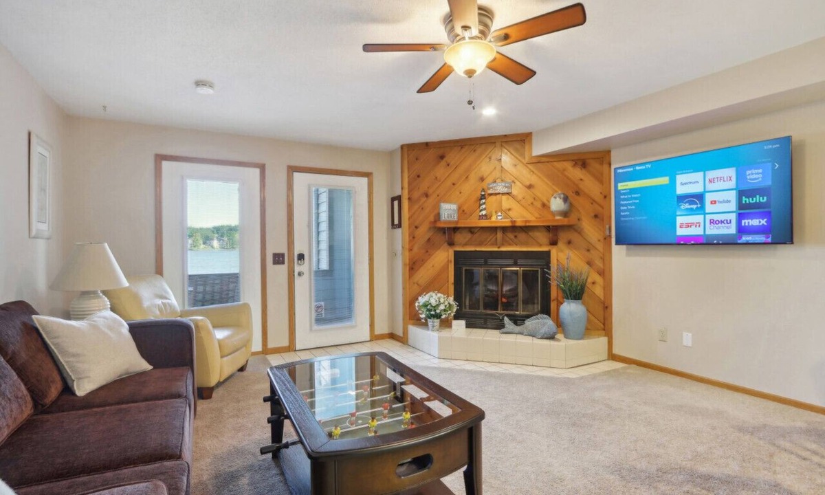 Lake Delton Condo | Sandy Toes at Lighthouse Cove
