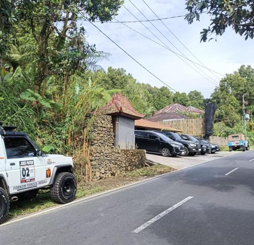 Kubutambahan Cabin | Sang Natha Lodge - Kopi Tiam & Agro