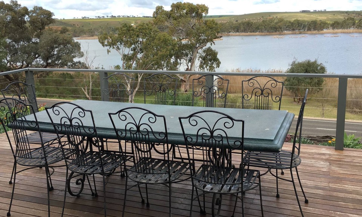 Mannum House | Sangria - holiday home