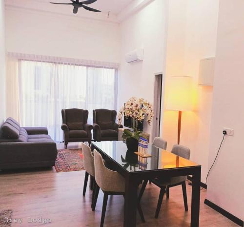 Putrajaya House | Sann's Lodge