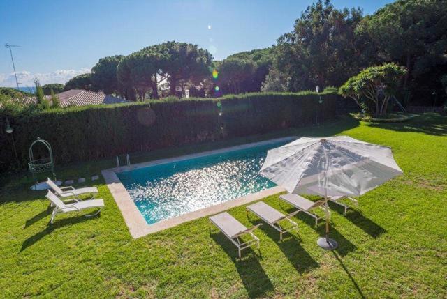 Sant Andreu de Llavaneres Villa | Sant Andreu de Llavaneres Villa Sleeps 13 Pool WiFi