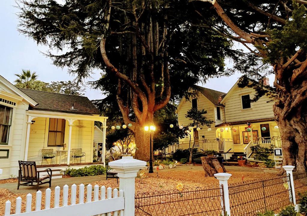 Beach Hill - Beach Flats Hostel | Santa Cruz Hostel