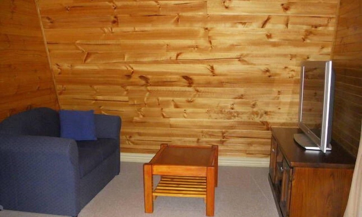 Tolmie House | Santa Fe Ranch - peaceful getaway