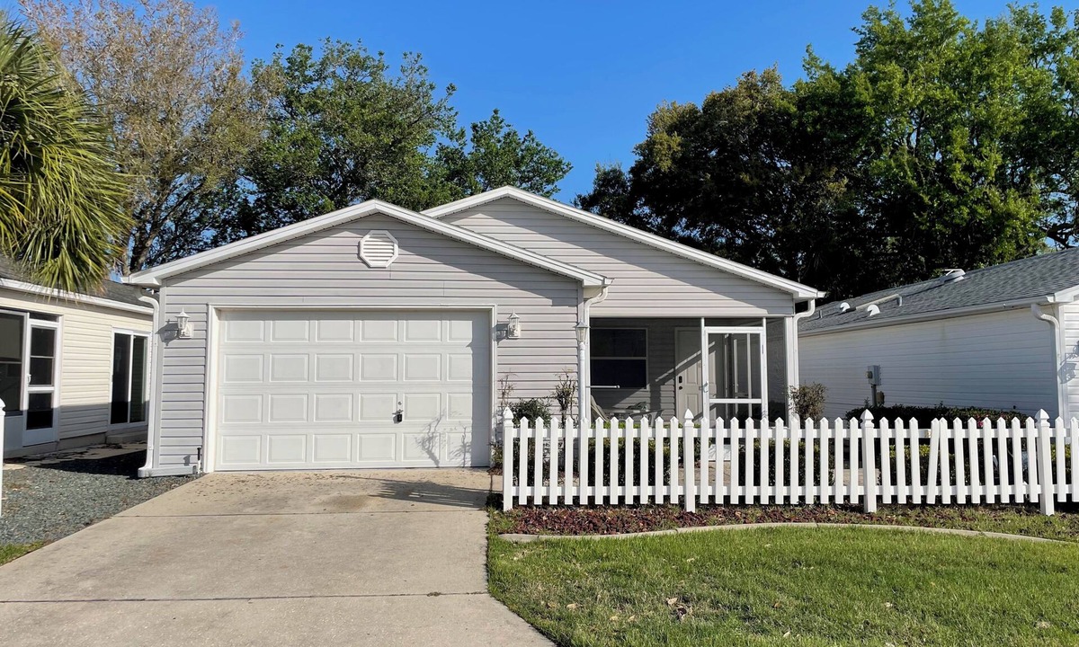 Santo Domingo House | Santo Domingo charm near Spanish Springs—relax, unwind, bring the pup!
