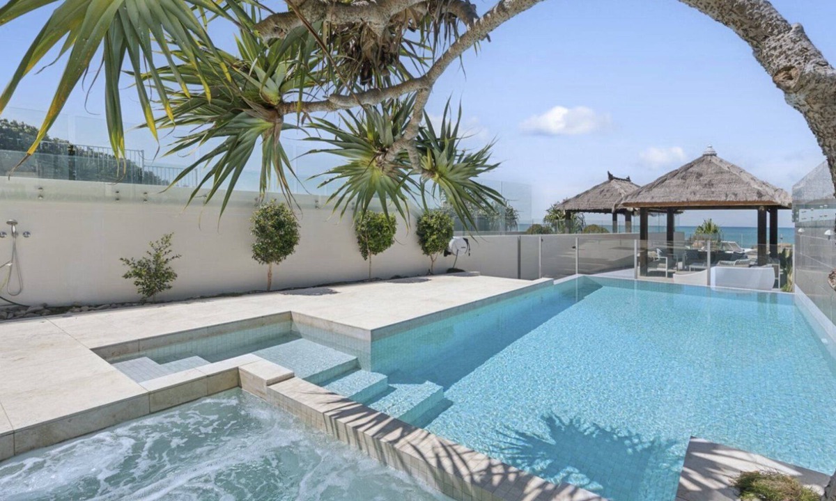 Sapphire Beach House | Sapphire Sands Beach House, Absolute Beachfront, P