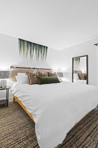 Largo House | Sapphire Sands LuxuryAmenities