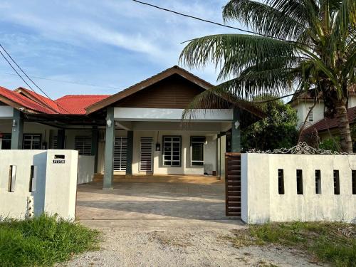 Kampung Nibung House | SaRa Homestay