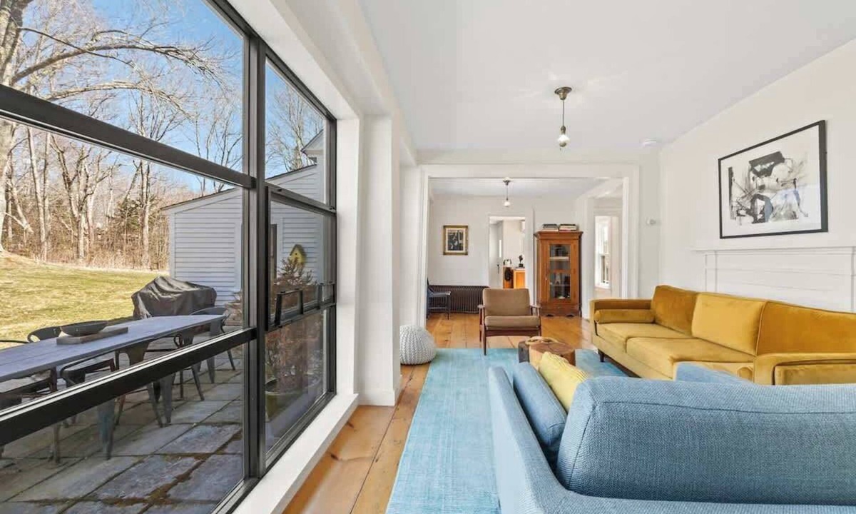 Sargentville House | Sargent House Summary