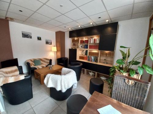 Chaux-Neuve Hotel | SARL DU PARC Hôtel Les Tremplins