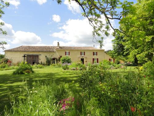 Montpeyroux Bed & Breakfast | SARL La Ferme Aux Fleurs