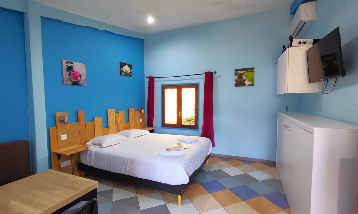 Vitrac Apartment | Sarlat double room