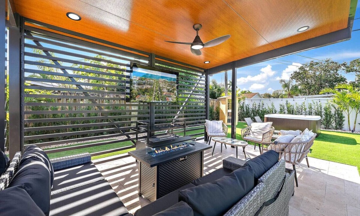 Jupiter House | Sauna Hottub Putting Green 7 Mins to Beach