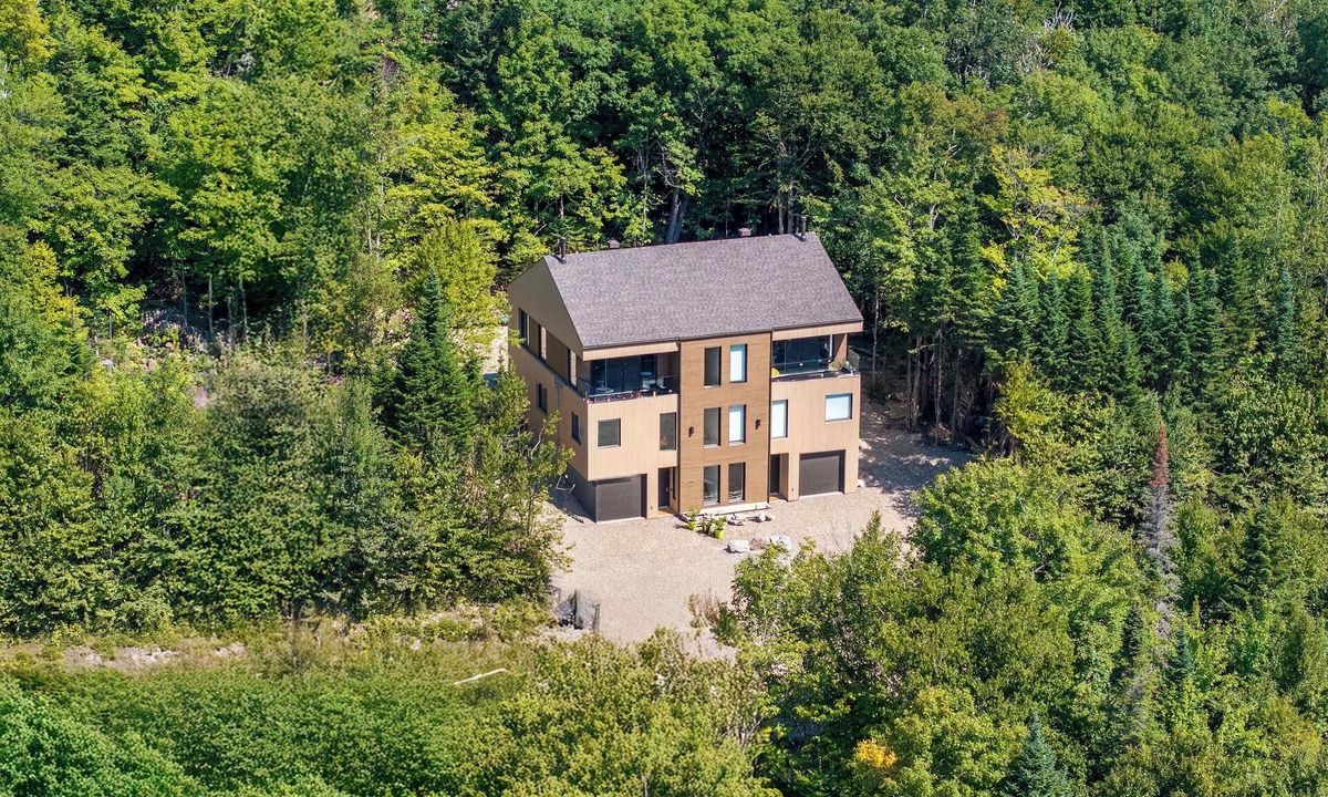 Saint-Philemon Ski Chalet | Sauna & Pool Table | Nordik Attitude