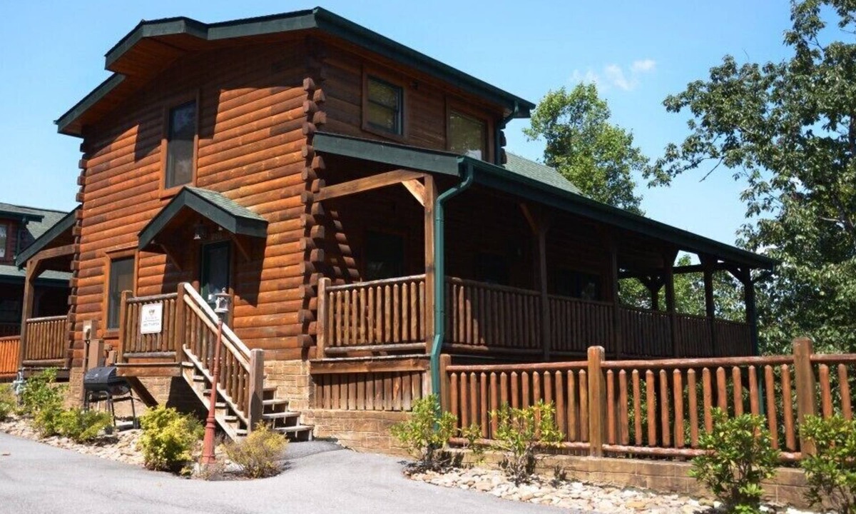 Hemlock Hills Cabin | SAVE 10% ALL MAY RESERVATIONS! Book now! :)