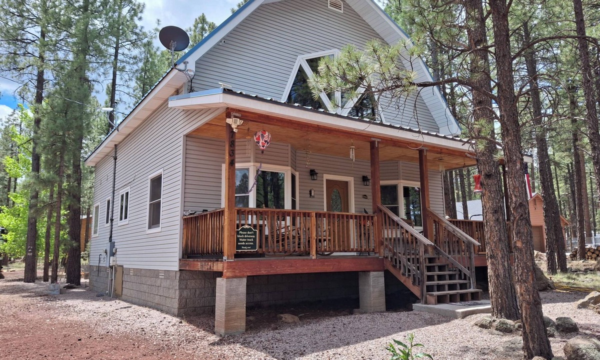 Williams Cabin | Save the 11% city tax! Homebase for Williams, Grand Canyon, Flagstaff and Sedona
