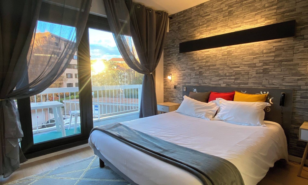 Saint-Julien-en-Genevois Hotel | Savoie Hotel