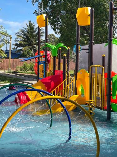 Kampung Kuala Parit Resort | Sayong Resort