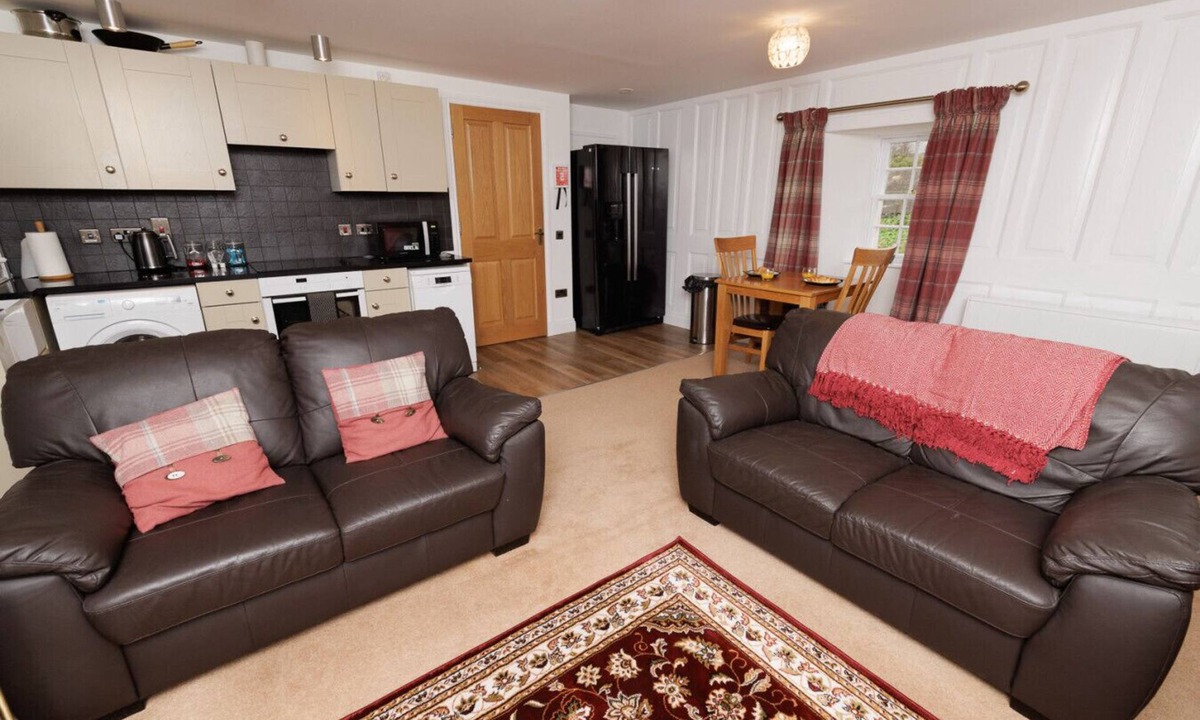 Scalloway Apartment | Scalloway Charm 1BR Apt with Coastal Views