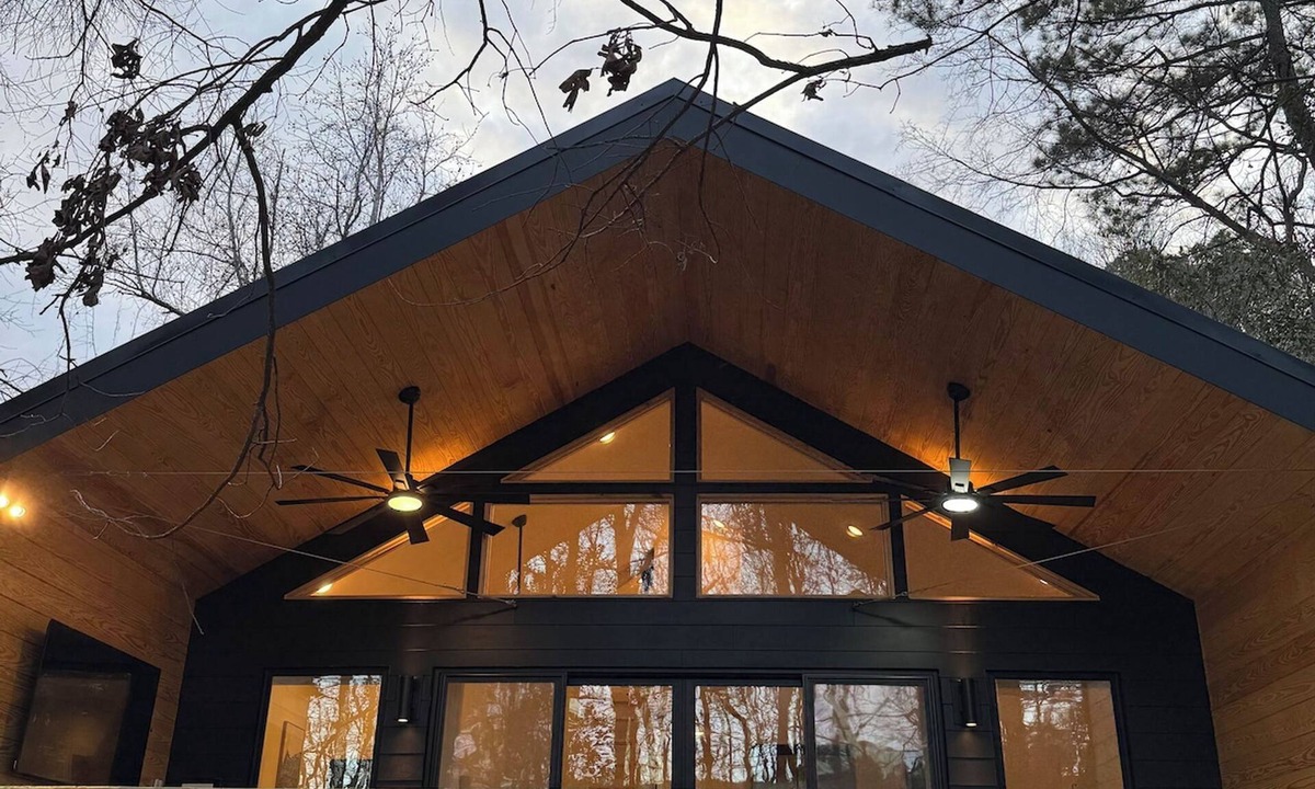 Carrboro House | Scandinavian Cabin in Carrboro