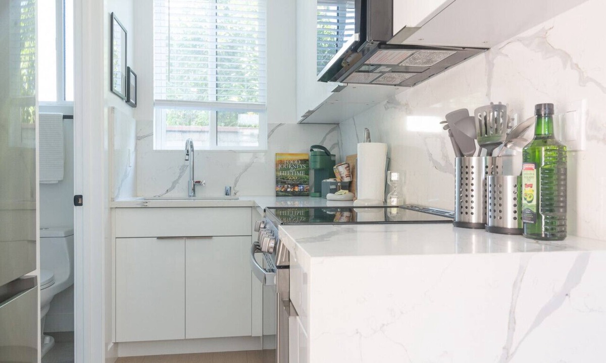 NoHo Arts District Apartment | Scandinavian-Style 1BR Apartment BUILT 2024 (p80)
