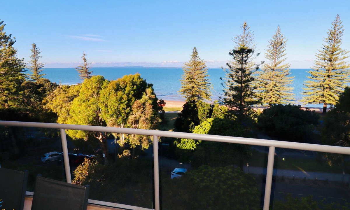 Scarborough Apartment | Scarborough Beach Resort QLD