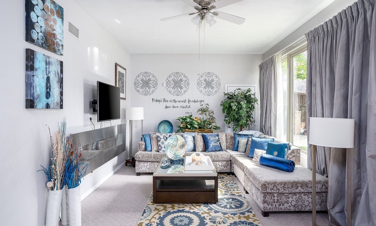 East Moline House | Scenic 1 Bedroom